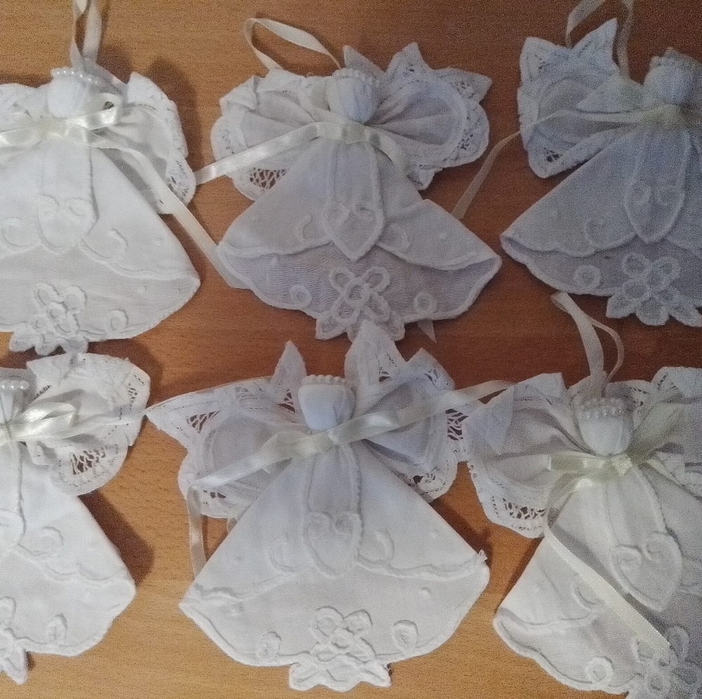12  hanging Angels